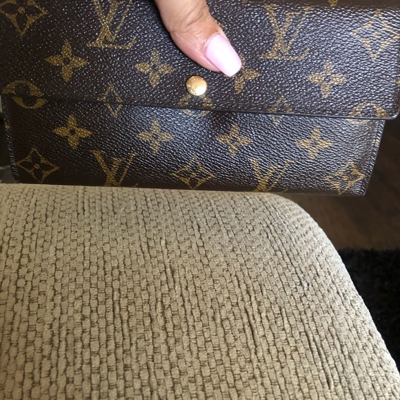 Louis Vuitton monogram wallet - Picture 7 of 16